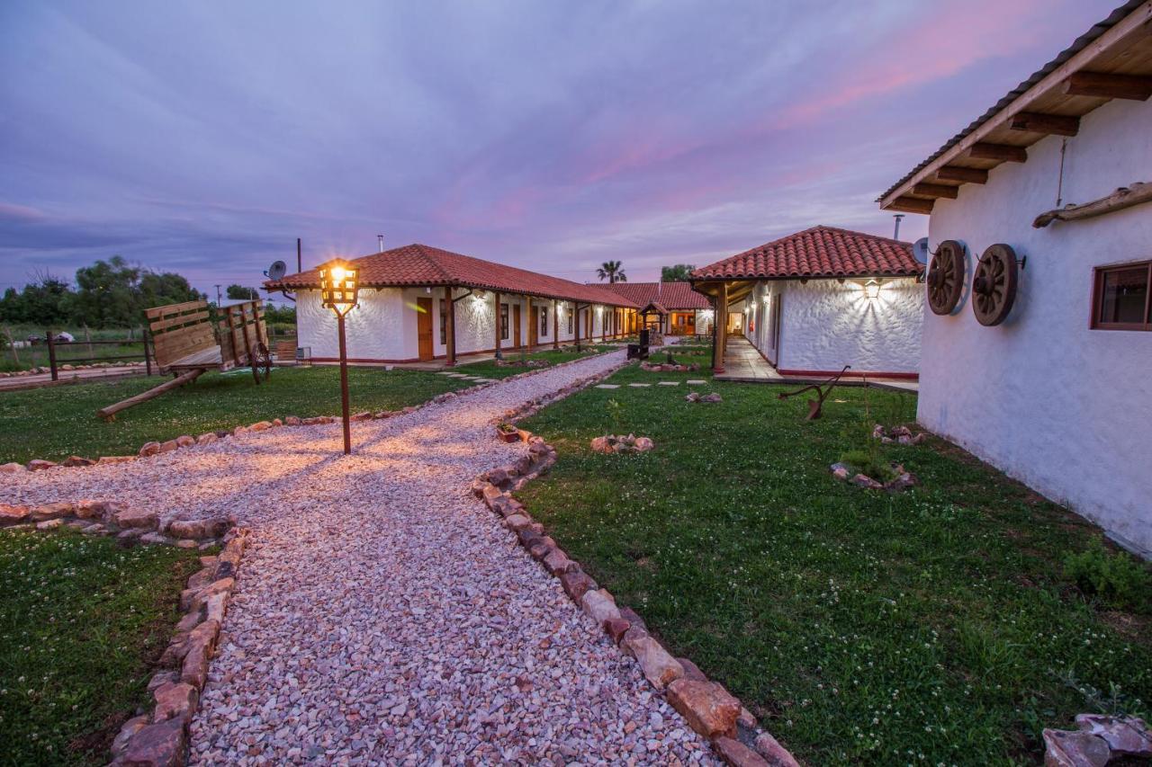 Hotel El Molino Santa Cruz Bagian luar foto